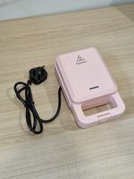 SilverCrest Waffle Maker 600W Electric Non-Stick Rectangular Pink