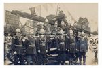 rp16247 - Wokingham Fire Engine & Men - print 6x4