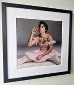 Harry Styles Framed & Mounted Limited Edition Print 45x45 cm frame looks amazing