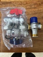 Pegler PEG402UA 22mm Thermostatic Mixing Valve TMV2/3 - with Isolation Valves