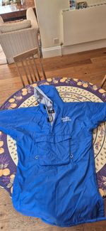 Blue new gorilla dry robe Large perfect condition.