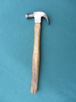 Vintage Claw Hammer – Wooden (Ash) Handle – 13¾” – 480g – Good Usable Condition