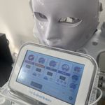 H₂-O₂ Small Bubble / Hydro Facial multifunction machine, likely from the W05X