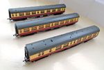 3  BACHMANN BULLEID COACHES 34-503A/527/553 BR CRIMSON CREAM BOIXED VGC OO GAUGE