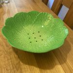 Vintage footed cabbage straining bowl 23’ cm diameter 