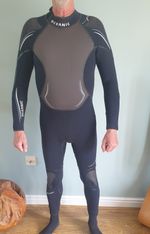 Oceanic Pioneer 3mm wetsuit, Large.