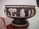 MAGNIFICENT WEDGWOOD Jasperware RARE-Black &white LARGE FOOTED BOWL 1965 HEAVY-1