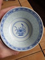 Vintage Jingdezhen Chinese Rice Grain Porcelain Bowls Blue White Chrysanthemum