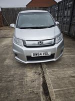 Honda Freed Hybrid Spike 2015