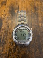 SUUNTO dive computer Stinger Titanium model with titanium bracelet New Battery.