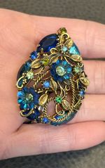 RARE VTG *FABULOUS* Blue Green Rhinestone Brooch Pin Margarita Rivoli Filigree