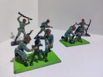 BRITAINS 7616 DEETAIL TASK FORCE WWII 2 MORTAR TEAMS PLUS INFANTRY