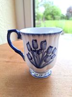 DELFT WARE HANDPAINTED ROYAL TWICKET BLUE & WHITE TULIP PATTERN