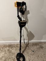 Garrett Ace 300i Metal Detector with Headphones and Manual