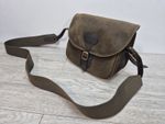BARBOUR BERWICK WAXED COTTON AND LEATHER CARTRIDGE BAG VGC !!