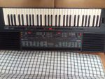 Yamaha PSR-400 Portable Keyboard. Multiple Musical Functions