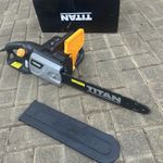 Titan TTL758CHN 230V 2000W Corded Electric Chainsaw !!!  16’ 40cm !!!