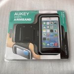 AUKEY PC-T4 Sports Armband Mobile Phone Holder NEW