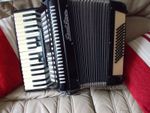 Pearl River accordion 72 bass.