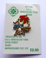 2004 ACU BENEVOLENT FUND ISLE OF MAN TT BADGE ON ORIGINAL CARD - IoM MANX T.T.