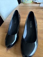 Hotter  Angelica Women's Patent Comfort Court Shoes Size UK 7