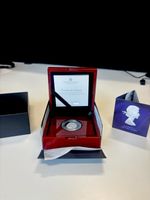 2026 Queen Elizabeth II First Portrait £25 1/4oz Platinum Proof Coin 8/250