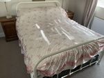 Vintage 70s New Dawn Bedspread Double bed Throw Top cover Quilt Floral Bouquets