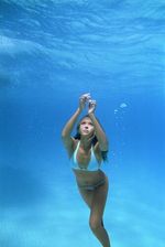 Jessica Alba [Into the Blue] 8x10 10x8 Photo 63146