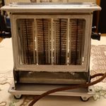 Vintage 1950s  2-Slice Toaster 600W 230/240V. Fully Working. FOR DISPLAY USE.
