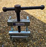 Hy-Ram Engineering Pipe Tool Clamp / Vice - Pipe Clamp Tool