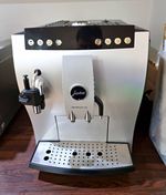 JURA IMPRESSA Z5 Bean-to-Cup Espresso Machine 15 Bar 2.2L Grinder Frother