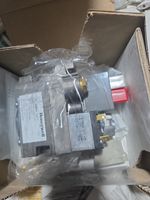 HONEYWELL V4400C1237U RED AND WHITE PUSH BUTTON GAS VALVE 240v