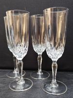 Set of 4 Vintage Champagne Glasses – resembling Fluted Champagne Palace