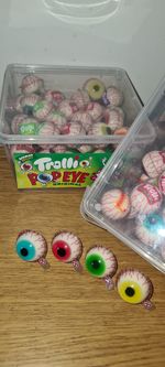 Trolli Eyeballs 60pcs – Soft Gummy Candy Filled with Fruity Liquid 
