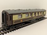 Wrenn OO Gauge Pullman 1st Class Vera Passenger Coach Pullman Umber & Cream