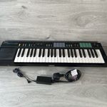 Yamaha PSR-12 PortaSound FM 49 Keys Keyboard w/ Power Supply Tested Working