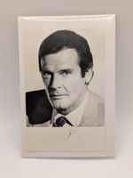 Roger Moore UK Head Shot 007 James Bond View To Kill Autograph Uncertified