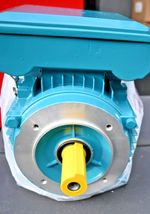 BROOK CROMPTON 3KW 230 VOLT SINGLE PHASE MOTOR 2800 RPM 28mm SHAFT NEW