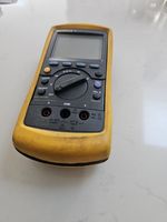 FLUKE 183 TRUE RMS Multimeter With Case 