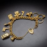 Women 9ct Gold Britain Chunky Charm Bracelet (8 Inches Long & 66g Weight) GF