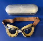 US AIR CORPS TYPE B-6 FLYING GOGGLES- CASED-AMERICAN OPTICAL