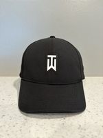 Nike Tiger Woods TW Fitted Hat Cap Men's Size L/XL Black Golf Flex Fit Stretchy