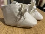 Cuquito Silk Christening Booties Size 17  Perfect Condition