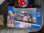 Maisto 2010 VR46 Rossi Fiat Yamaha Moto GP  Boxed