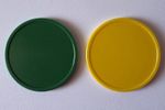 PLASTIC TOKENS - MIXED BAG OF 100 - (50 GREEN & 50 YELLOW)