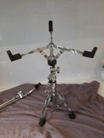 Heavy Duty Chunky Snare drum stand. Very Stable.