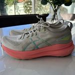 ASICS GEL-Kayano 31 Women’s Running Trainers Breathable Mesh Beige/Pink UK 9.5