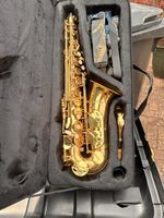 Sakkusu Alto Saxophone Gold-coloured with Black Case and Strap