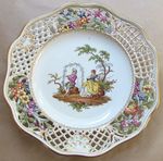DRESDEN PORCELAIN 8¼" WATTEAUESQUE PIERCED PLATE (8304)