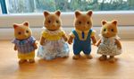 Sylvanian Families 4132: Honey Fox Family. Slydale Fox Family x 4